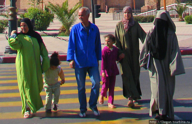 Обычная марокканская семья Марокко