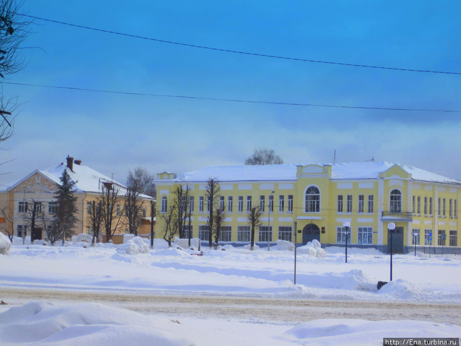Архитектура центральной Революционной площади Буй, Россия