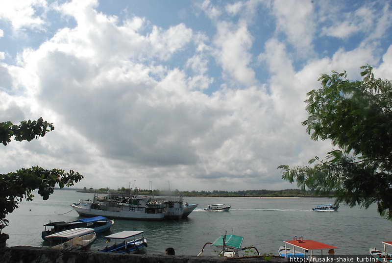 Рыбацкая деревня Беноа, Индонезия