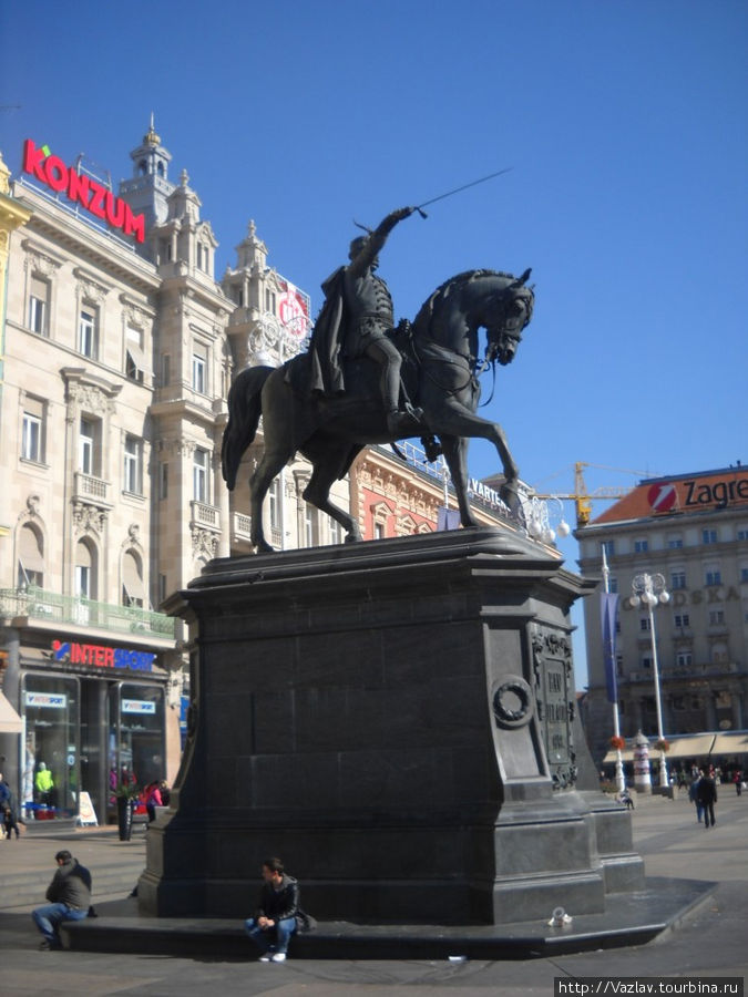 Воинственный монумент Загреб, Хорватия
