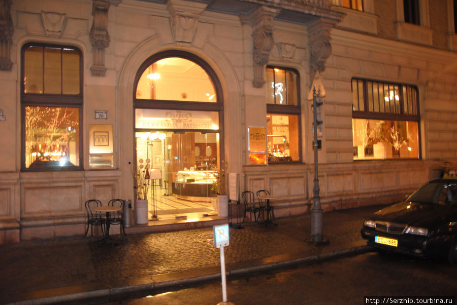 Вход в кафе Будапешт, Венгрия