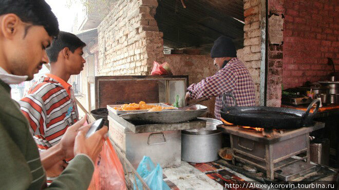Пришел за завтраком Штат Уттар-Прадеш, Индия