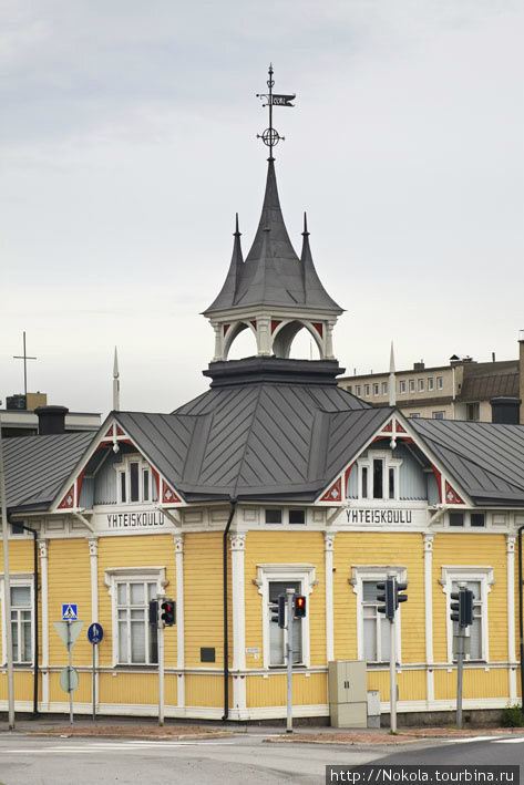 Здание школы Коккола, Финляндия