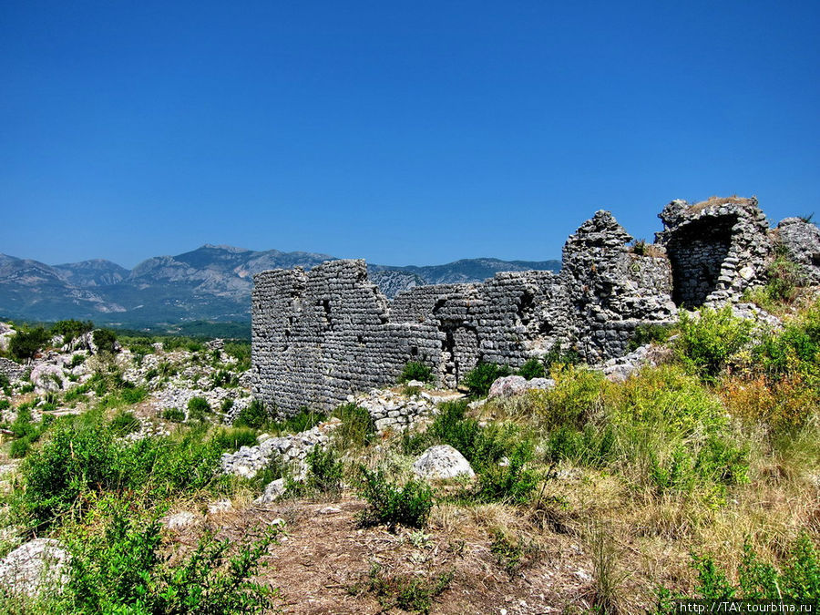 Развалины Шаца Озеро Саско, Черногория