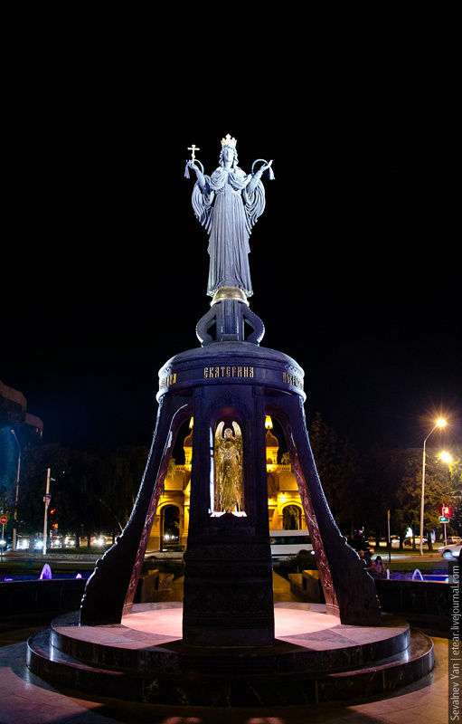 Памятник Екатерине великомученицы. Краснодар, Россия