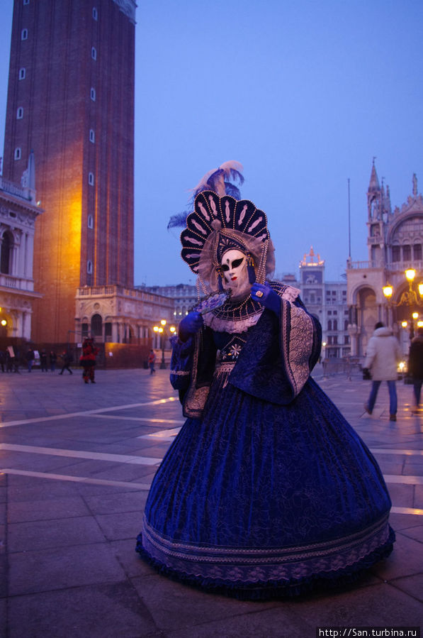 Костюмы — верх пошивочного мастерства. Венеция, Италия