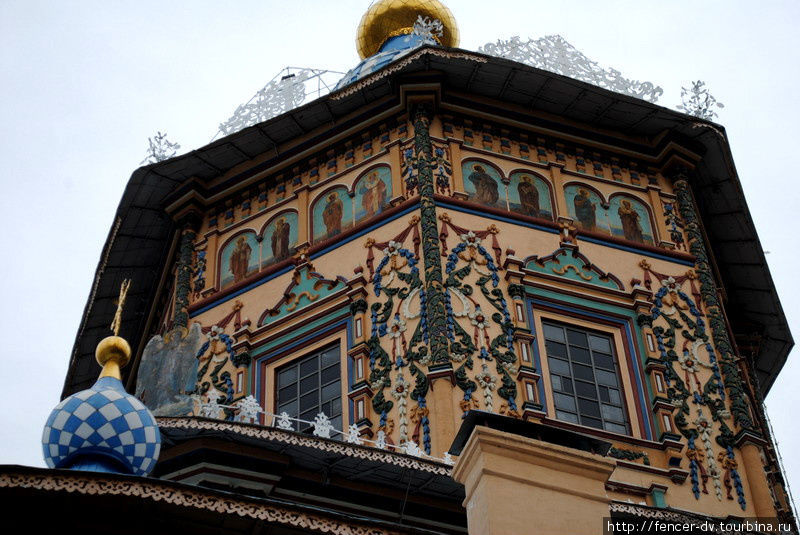 Абсолютно весь собор украшен невероятным цветным орнаментом Казань, Россия
