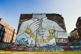 Одно из самых известных берлинских граффити.