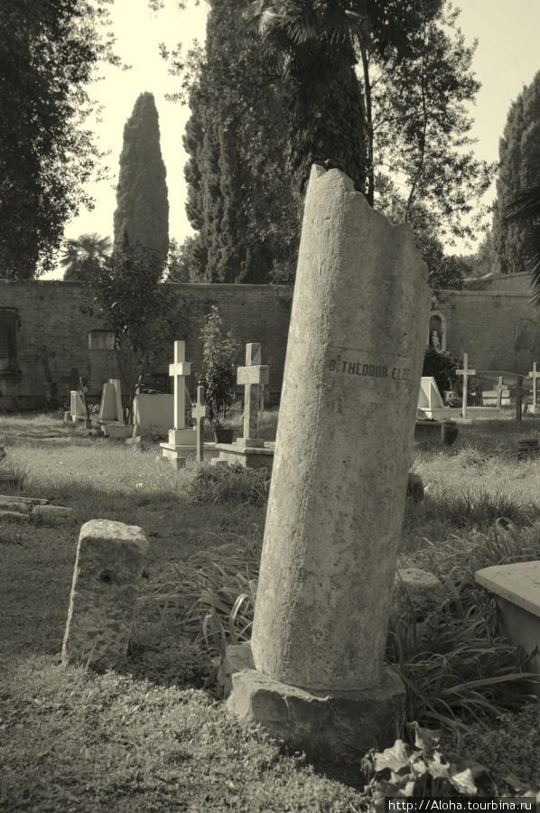 Кладбище Сан-Микеле-ин-Изола. Венеция, Италия
