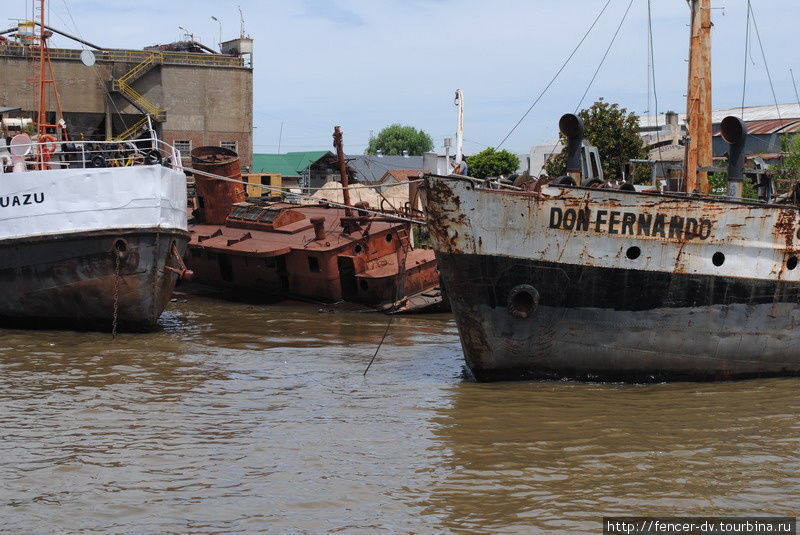 Дельта мертвых кораблей Тигре, Аргентина