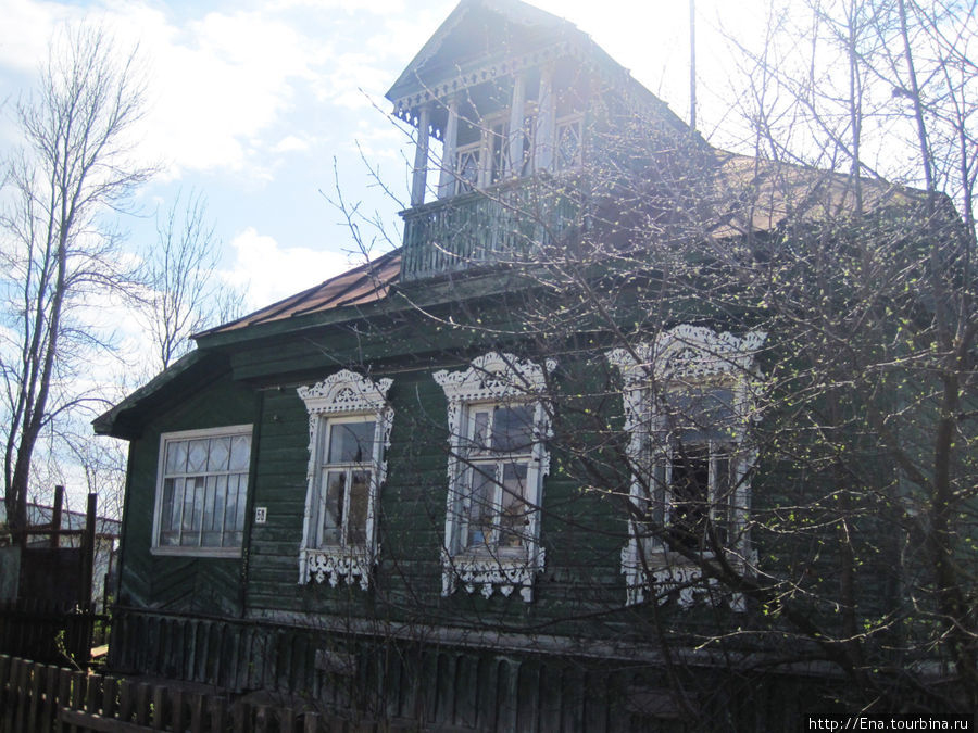 Резной домик Любим, Россия