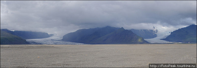 От могущественного вида двух ледников, становится не по себе. В голову сразу приходит картина ледникового периода и перехватывает дыхание. Южная Исландия, Исландия