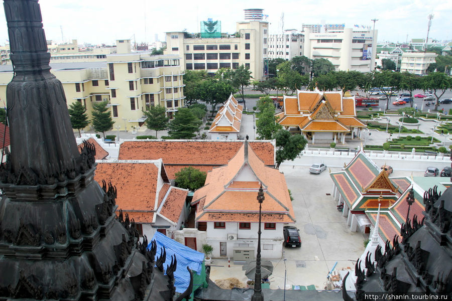 Железный храм Лоха Прасат Бангкок, Таиланд
