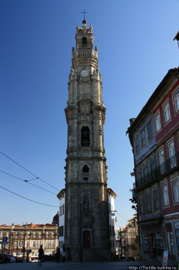 Лиссабон
Башня Клеригуш [Torre dos Clerigos] Порту, Португалия