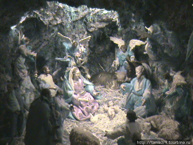 Презепио (сцена рождения Иисуса),установленное в одной из церквей Салерно. Салерно, Италия