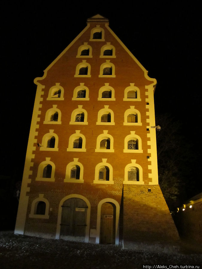 Ночной Торунь Торунь, Польша