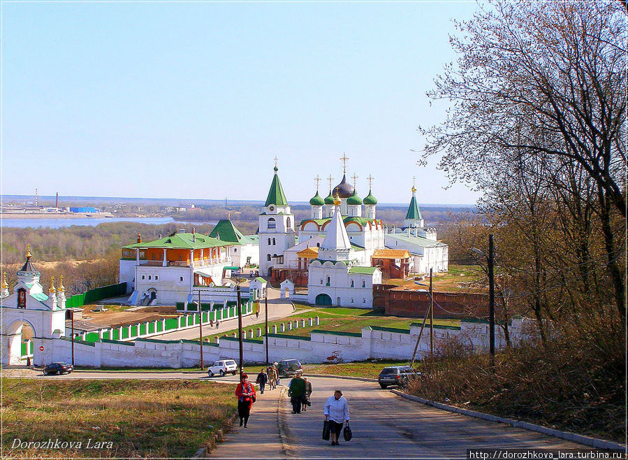 Нижегородский Вознесенский Печерский мужской монастырь, расположенный на крутом правом берегу Волги, в полугоре, примерно в трех километрах от Нижегородского кремля, вниз по течению реки, — одна из древнейших обителей Нижегородской земли. 
Основан на рубеже 20-30-х годов XIV столетия Нижний Новгород, Россия