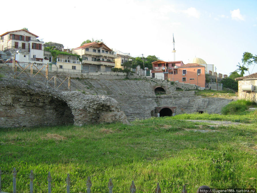 Дуррес. Древнеримский амфитеатр. Албания