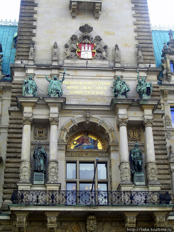 Гамбургская ратуша Гамбург, Германия