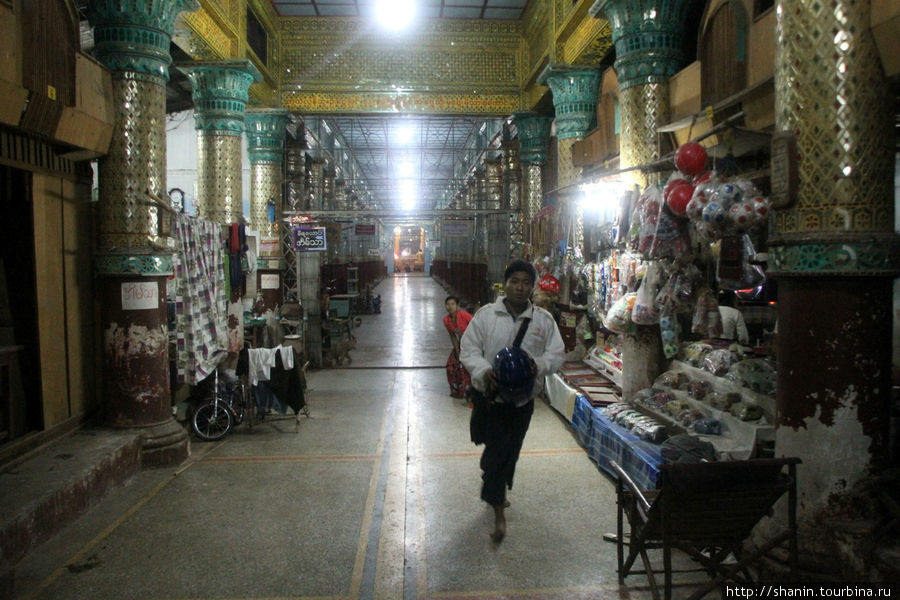 Длинный крытый коридор Мандалай, Мьянма