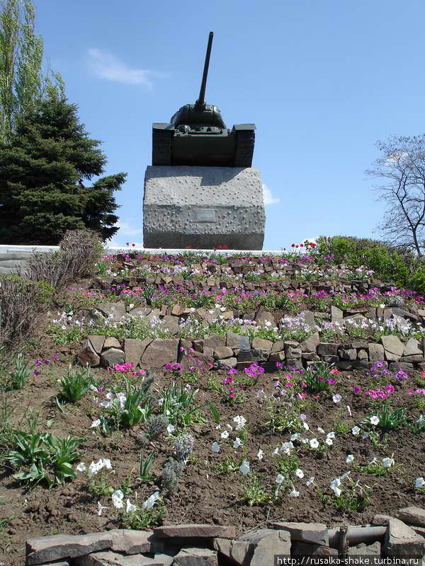 Памятник танкистам Матвеев-Курган, Россия