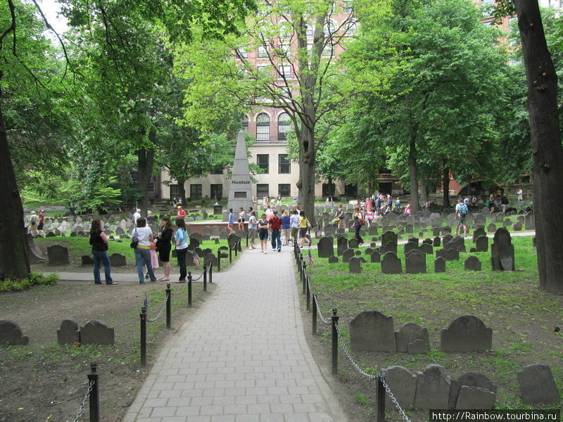 Мемориальное кладбище в центре города Бостон, CША