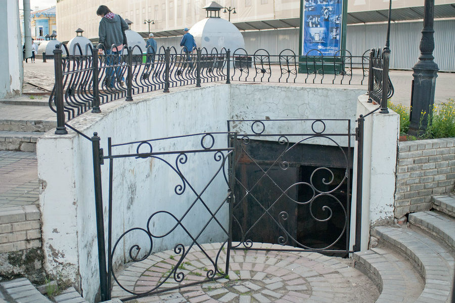 Из примечательного, в центре была обнаружена подземная улица. Казань, Россия