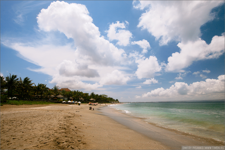 Наш родной пляж Семиньяка. Как-бы море, пляж, небо :) Бали, Индонезия