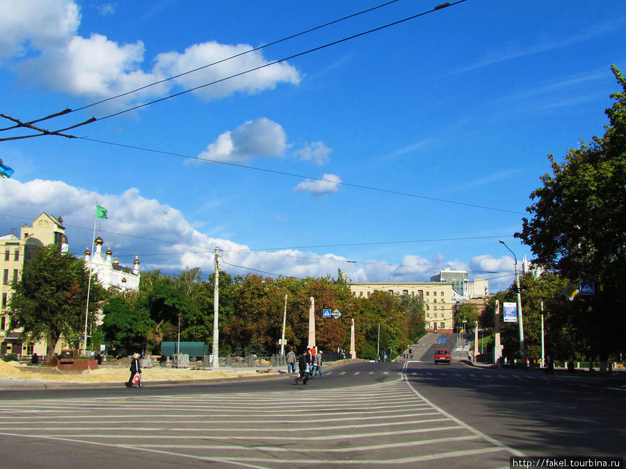 Взгляд с площади Карла Маркса. Харьков, Украина