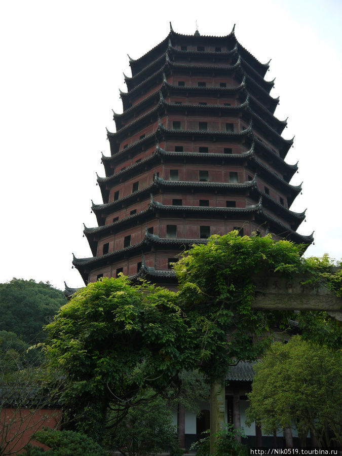 Пагода Шести Гармоний Ханчжоу, Китай