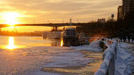 Зимний закат на набережной Дона
