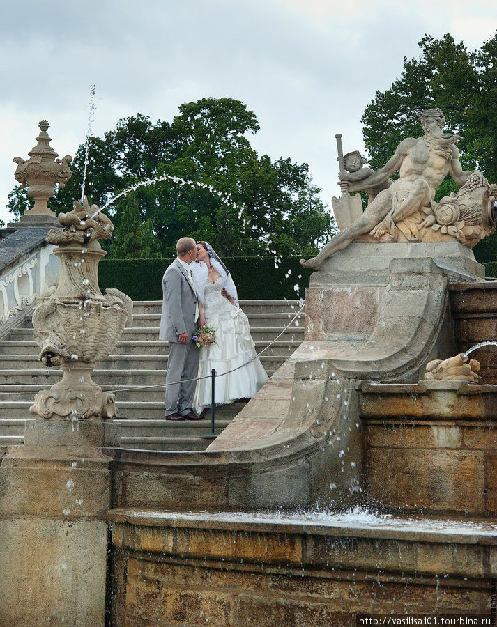 Русская свадьба в парке замка Чешский Крумлов, Чехия