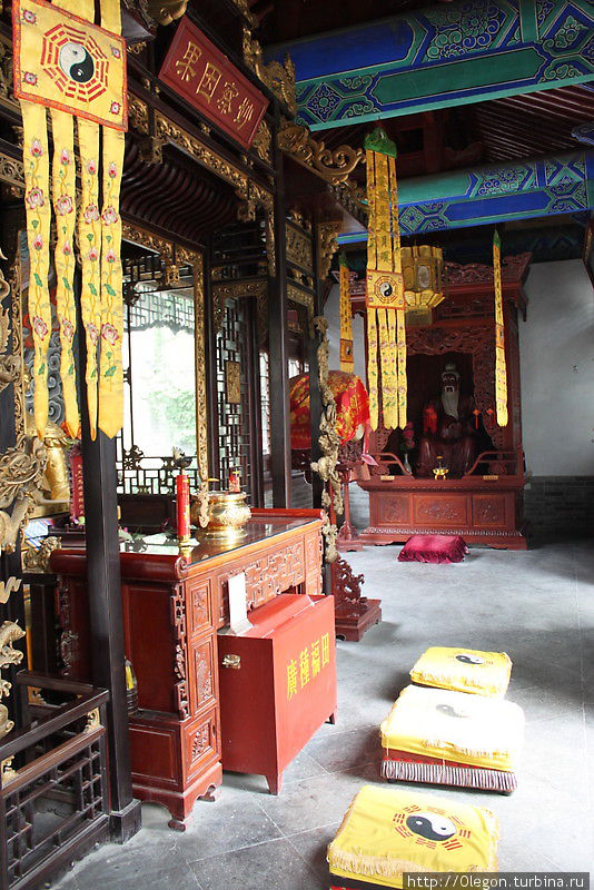Места для отдыха и общения с богами Сиань, Китай