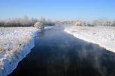Река Ижора. Неподалеку очистительные сооружения. Вода не замерзает даже в 20 градусный мороз.