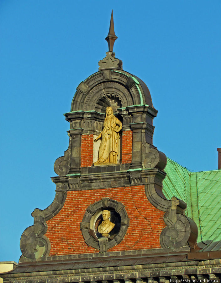 Большая площадь Мальме ( Stortorget ) и городская ратуша Мальмё, Швеция
