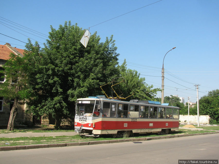 Трамвай Татра-Юг Т5Б5 на улице Чкалова Николаев, Украина