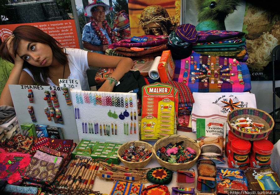Ярмарка сувениров всех культур в Мехико Мехико, Мексика