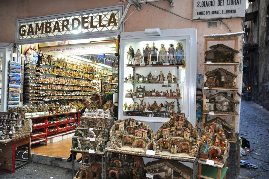 Терракотовые фигуры Неаполь, Италия