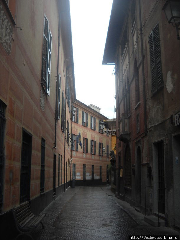 Дождь и ветер разогнали всю публику Рапалло, Италия