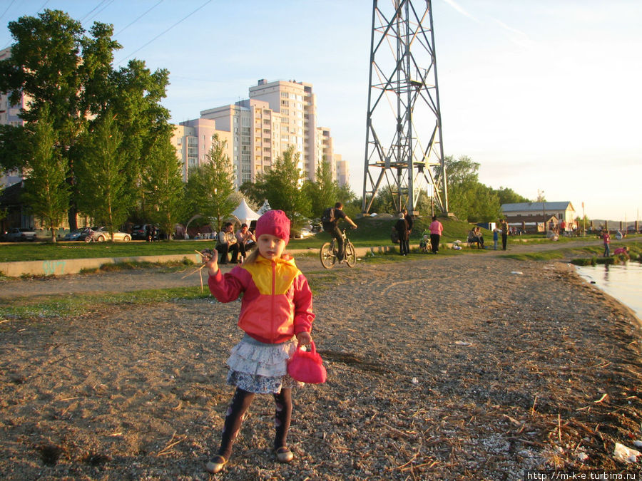 Вечерняя прогулка на Верх-Исетском пруду Екатеринбург, Россия