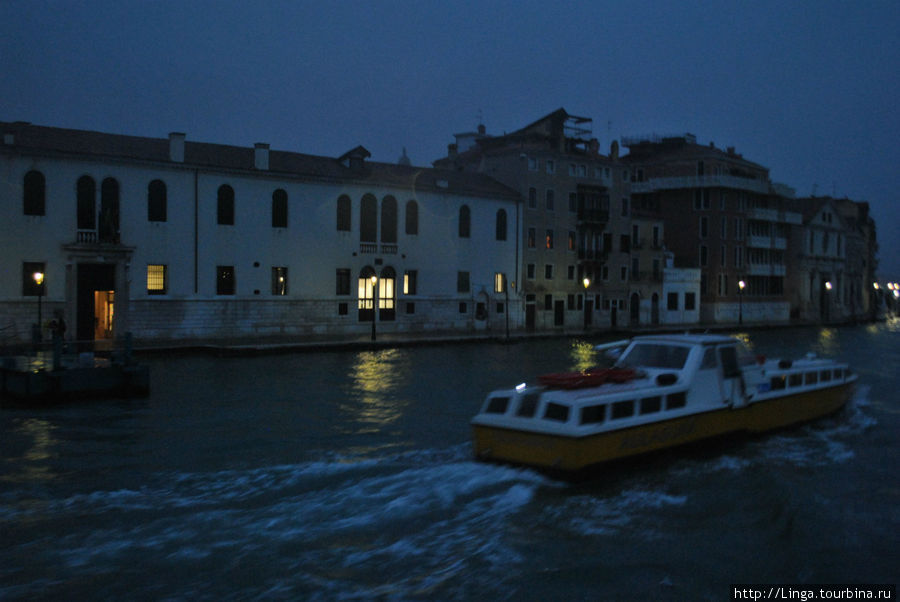 Путешествие по каналу делла Джудекка Венеция, Италия