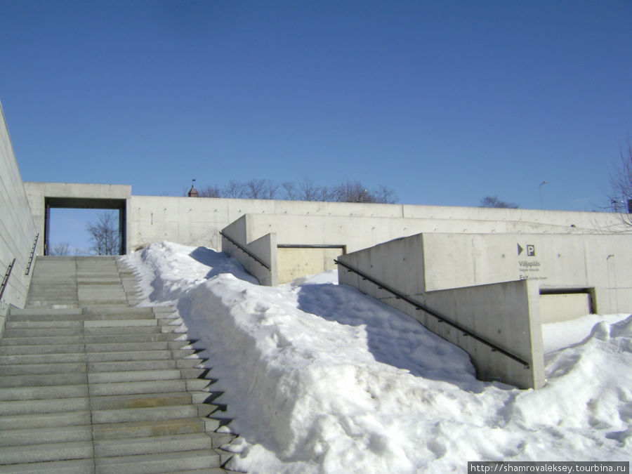 Ледокол среди снегов Таллин, Эстония