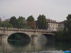 Один из средневековых мостов Турина.