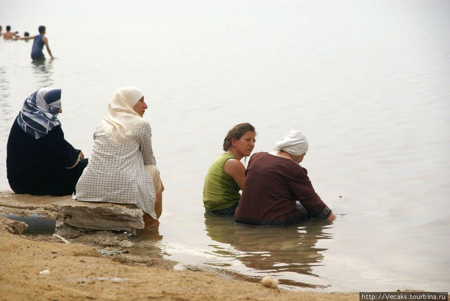 Асфальтовые воды Мёртвого моря Иордания