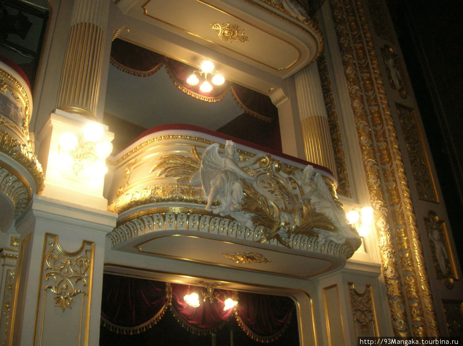 В оперном театре Львов, Украина
