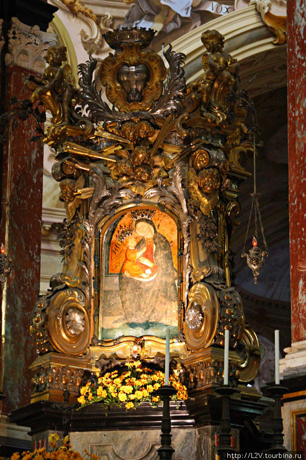 Базилика Santuario Basilica Regina Montis Regalis, Викофорте Кунео, Италия