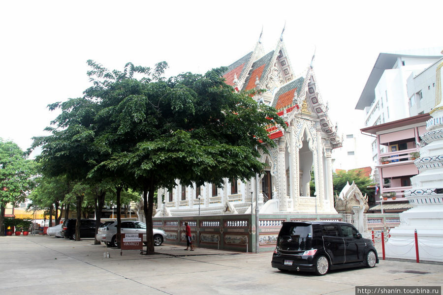Белый храм Суан Пхлу Бангкок, Таиланд