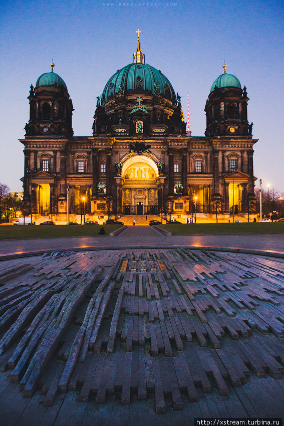 Берлинский собор (Berliner Dom) — самая большая протестантская церковь Германии. Берлин, Германия