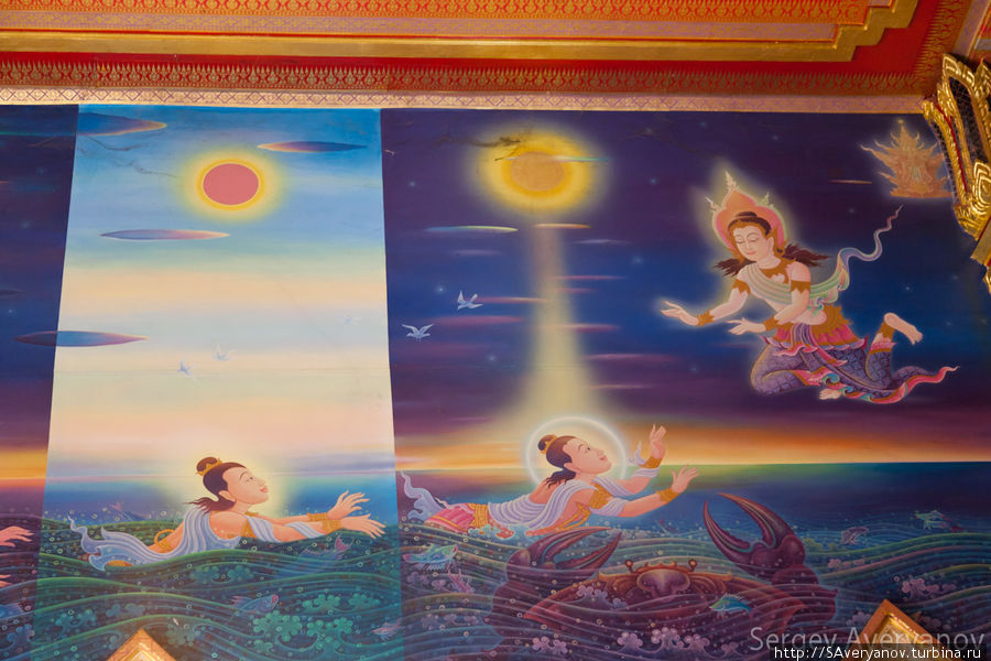 Тайский храм, интерьер, росписи, повествующие о приходе учения в Тайланд Бодх-Гая, Индия