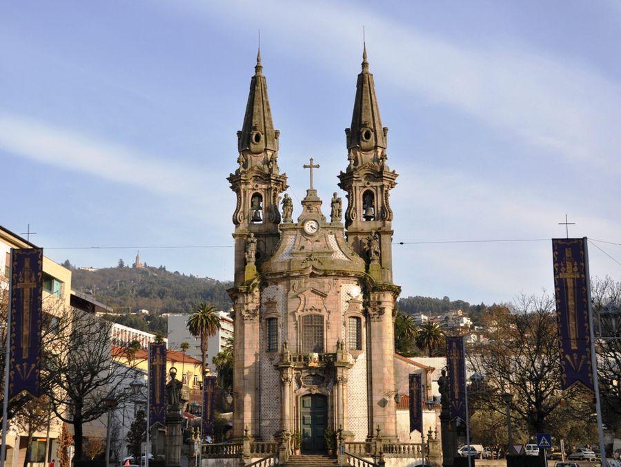 Церковь Св. Гуалтера Гимарайнш, Португалия
